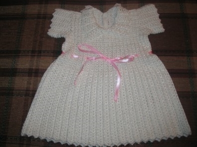 elbise7 347 Kız Bebekler İçin Çok Cici Örgü Elbise Modelleri