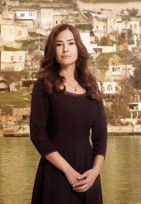 Özlem Conker Özlem Conker