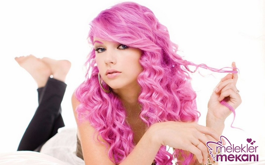 125933__pink-hair_p.JPG