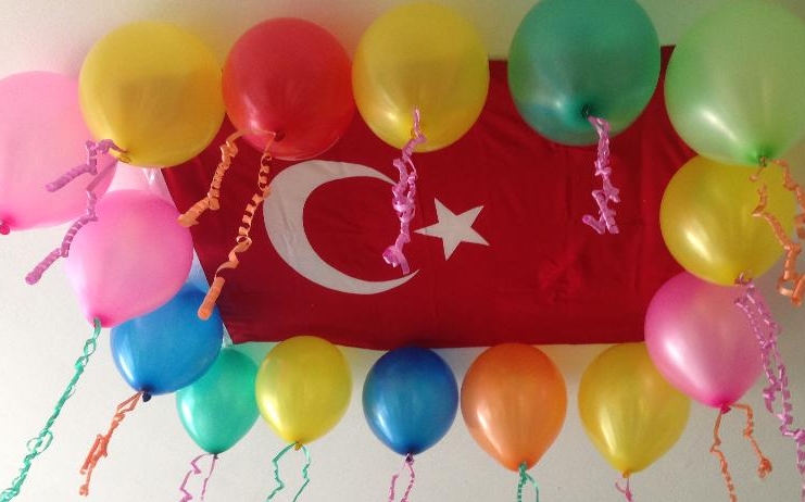 23 nisan kapı süsleri.jpg