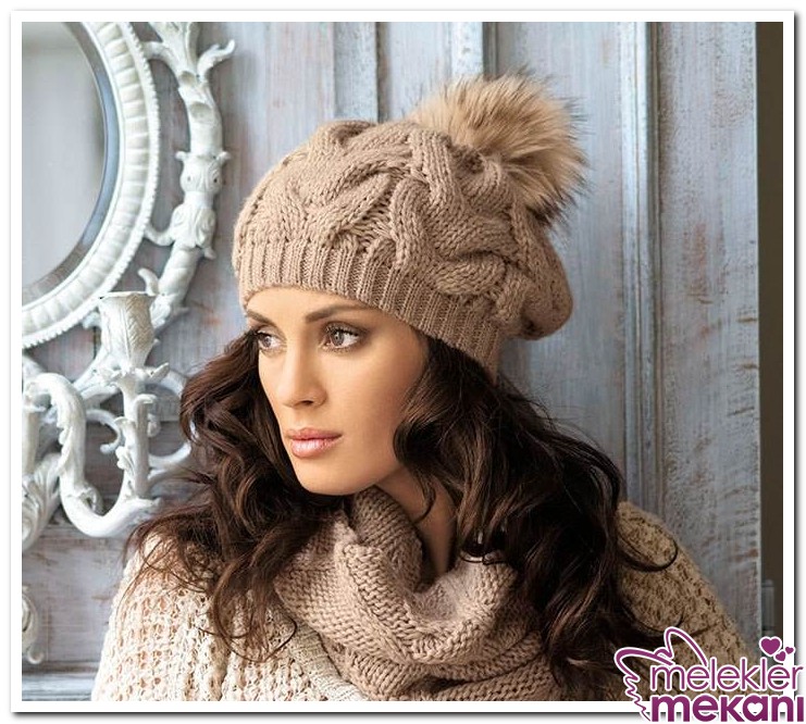 модные вязаные шапки. стильные вязаные шапки. модные вязаные шапки. модные вязаные шапочки для женщин. шапки 2022-2023.