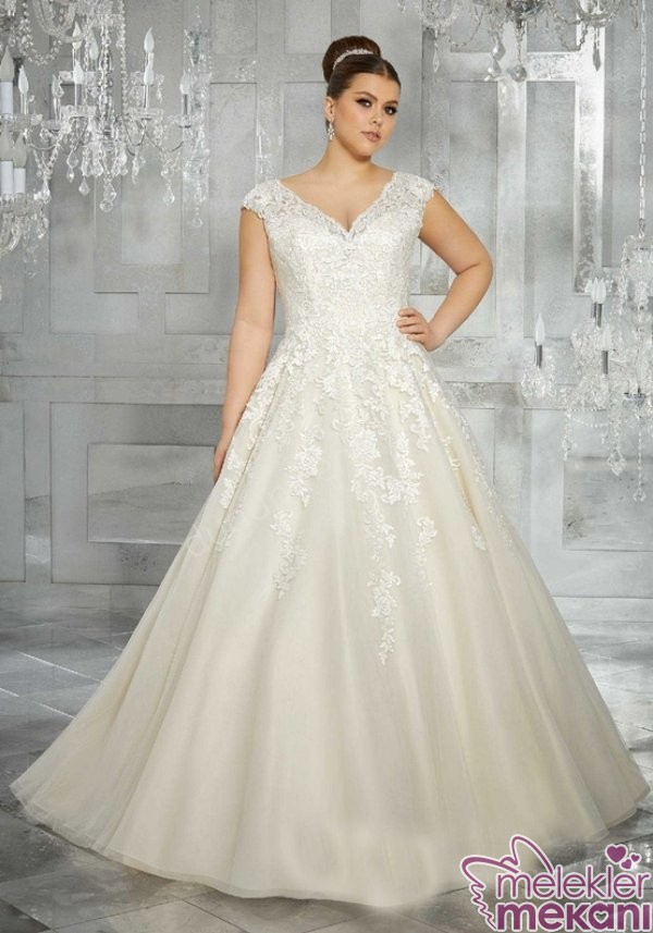 büyük beden gelinlikler.JPG