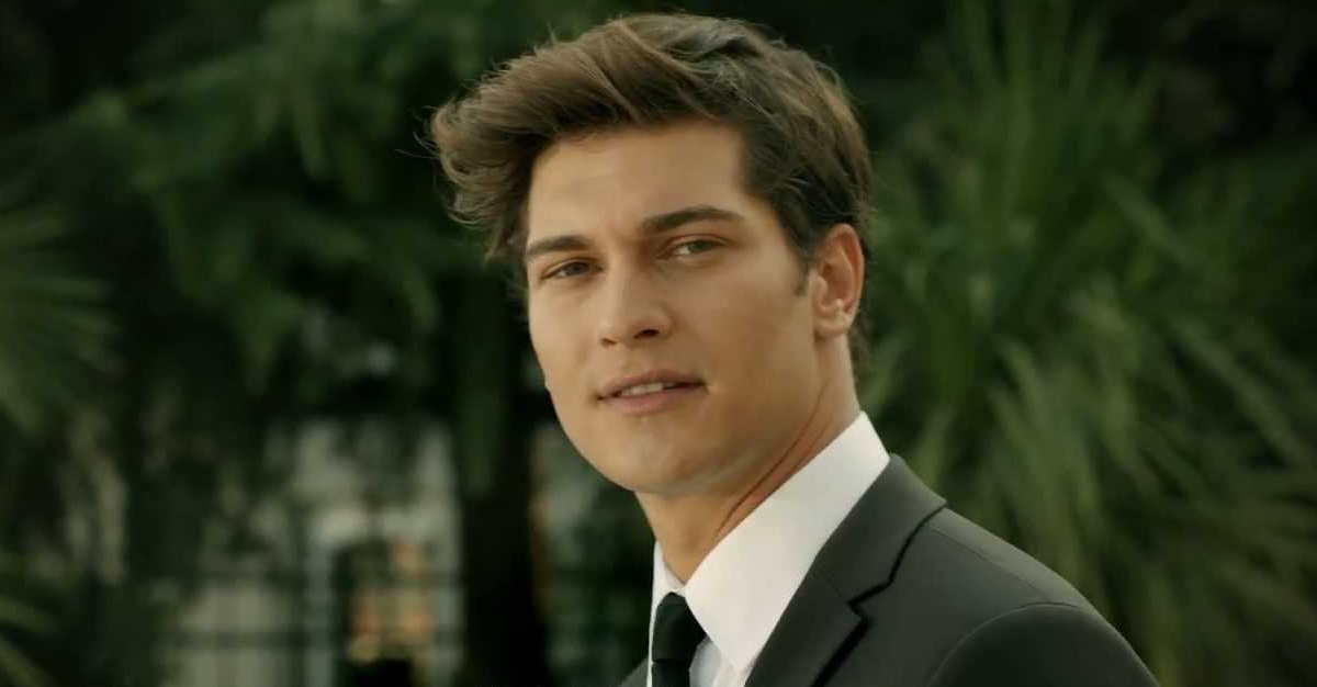 cagatay ulusoy (12).jpg