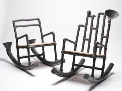 Çılgın-tasarımlı-metal-sallanan-sandalye-tasarımları.jpg