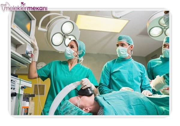 çocuklarda bebeklerde narkozun etkisi ne kadar sürer.jpg