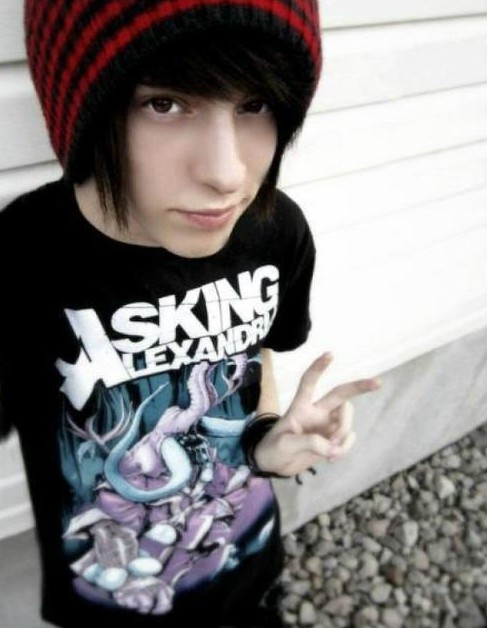 Cute-Emo-Hairstyles-for-Boys.jpg