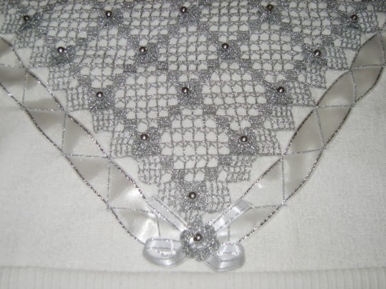 dantel-simli-ve-boncuklu-bohça-örneği (1).jpg