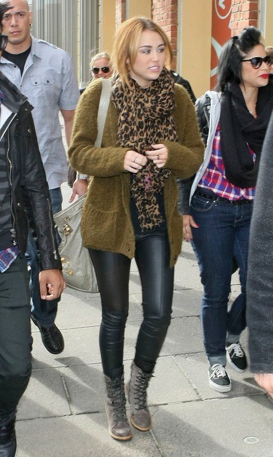 deri tayt kombinleri (4).jpg