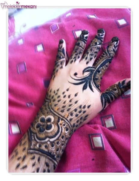 el ayak desenli şekilli kına deseni modelleri_ (6).jpg