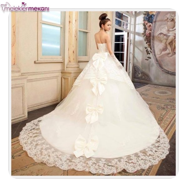 fiyonklu gelinlik modelleri_ (2).jpg