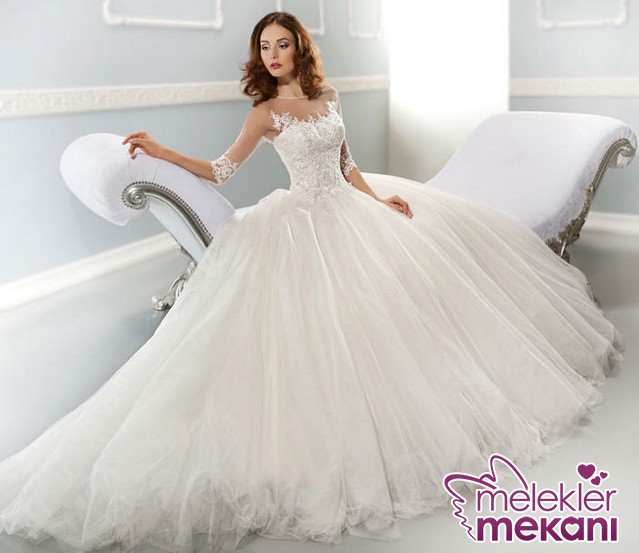 fransız-dantelli-kabarık-gelinlik-modelleri-20171.JPG