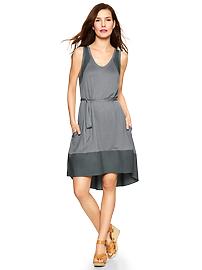 gap-dizüstü-elbise-2014 (1).jpg