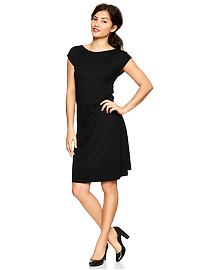 gap-dizüstü-elbise-2014 (13).jpg