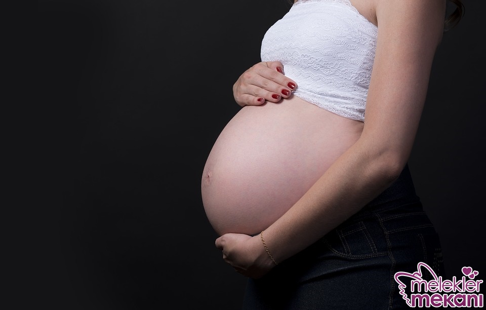 gebe kalma yaşı.jpg