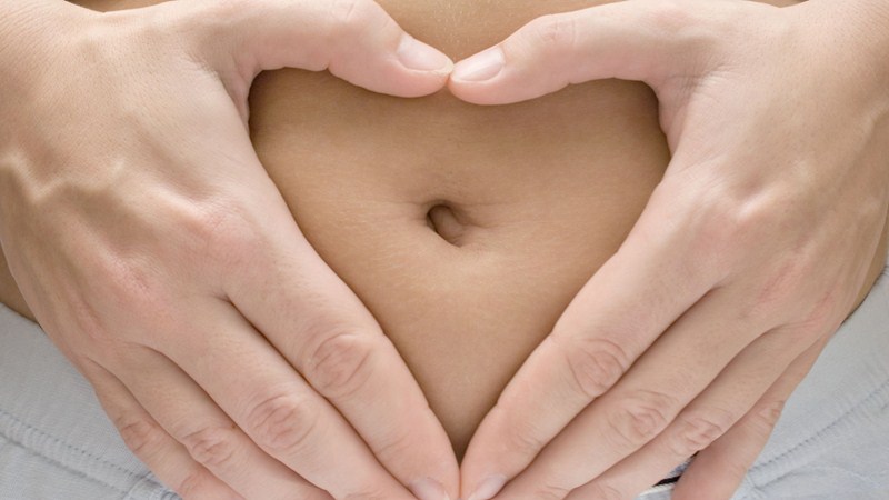 gebelik belirtileri göbek.jpg