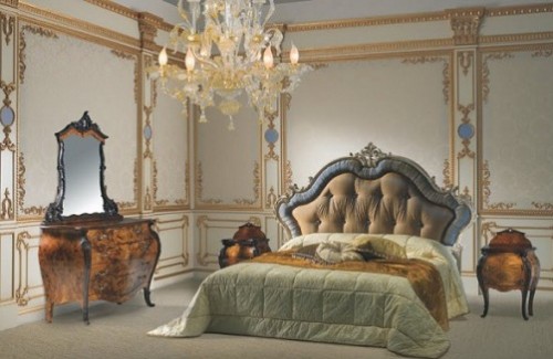 Gösterişli-lüks-tasarım-klasik-yatak-odası-modeli-örneği-çeşiti-500x325.jpg