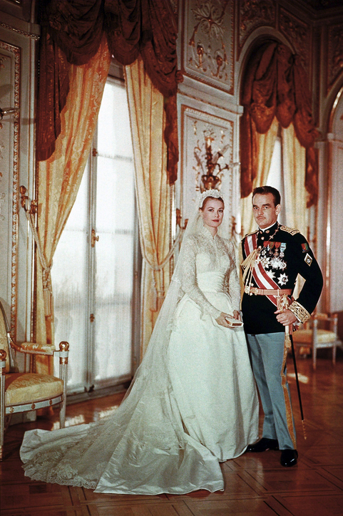 grace-kelly-wedding-dress-h724.jpg