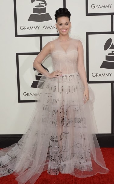 grammy-kirmizi-hali-2014.jpg