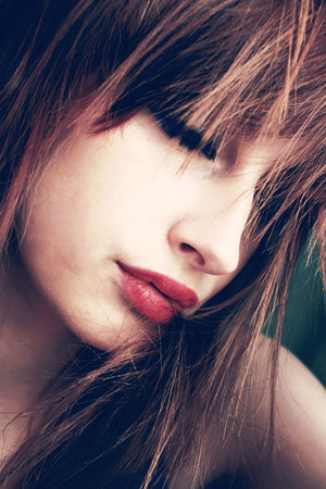 Guzel Kiz Resimleri.jpg