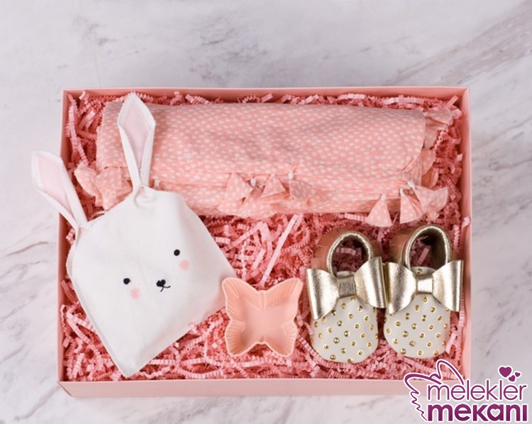 hamile olduğunuzu söylemek süpriz.jpg