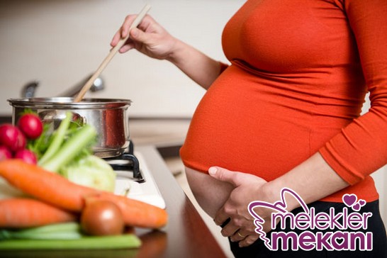 hamilelikte-yenmesi-gereken-besinler-yiyicekler.JPG
