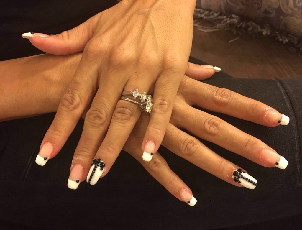 harika takma tırnaklar.jpg