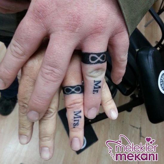 his-and-her-wedding-ring-tattoos.JPG