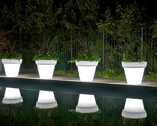 ilginc dekoratif bahce aydinlatma sistemi modelleri.jpg