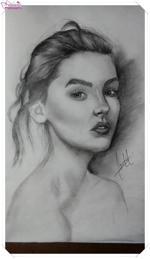karakalem kadın resim çizimleri (3).jpg