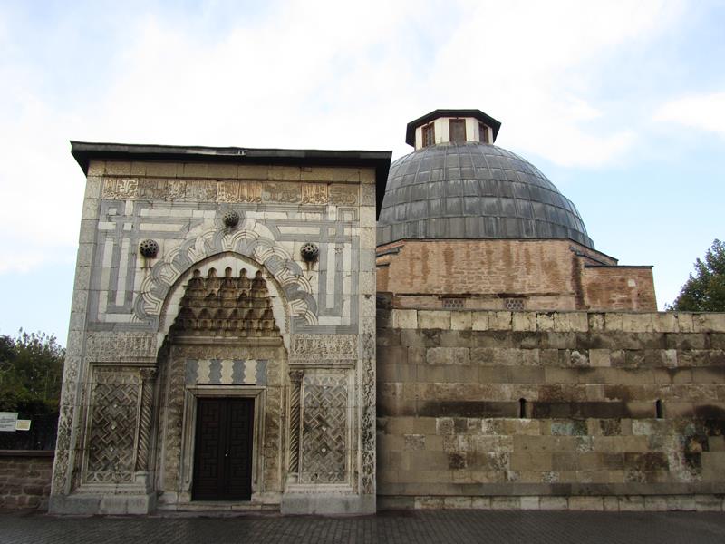 Karatay-Medresesi.jpg