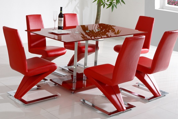 kirmizi-deri-kaplama-dekoratif-mutfak-masa-sandalye-modeli.jpg