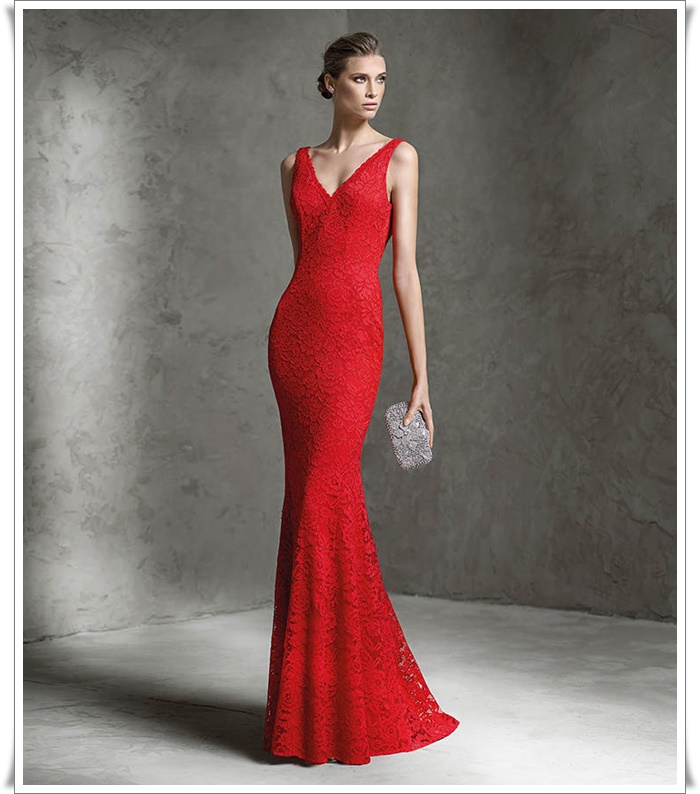 kırmızı uzun dekolteli tüllü işlemeli abiye elbise modelleri_ (1).jpg