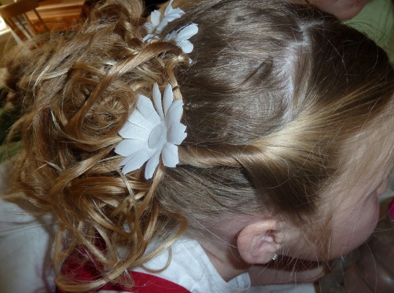 kız-çocuklarına-saç-modelleri-2014 (11).jpg