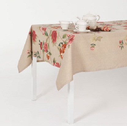 krem-üzerinde-kırmızı-çiçekler-kombinlenmiş-zara-home-masa-örtü-modeli.jpg