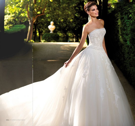 kuyruklu gelinlik (8).jpg