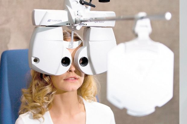 lazerle göz ameliyatı.jpg