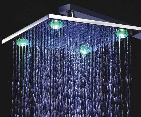 led-ışıklı-şık-duş-başlığı.jpg