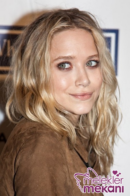 mary-kate-olsen-hair-1-500x750.JPG