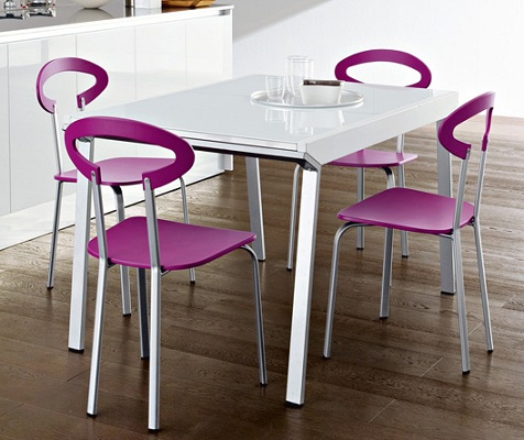 Mor-renk-metal-ayaklı-mutfak-sandalye-modeli.jpg