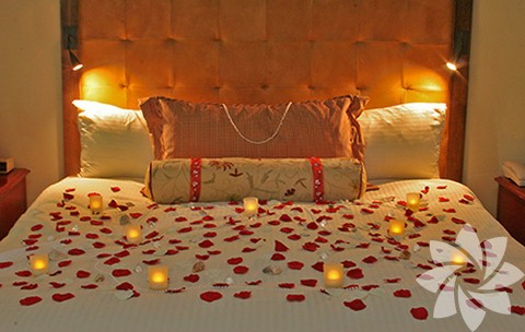 mum-süslemeli-romantik-yatak-odası.jpg