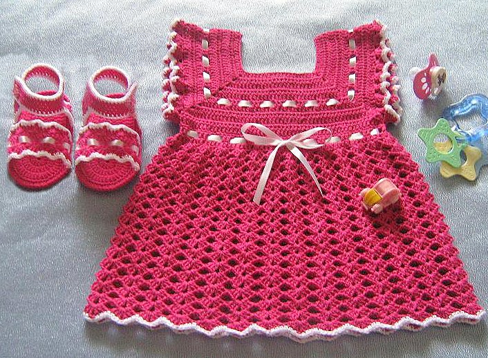 örgü bebek elbise (11).jpg