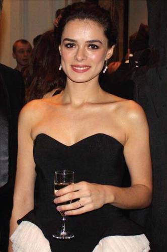 ozge ozpirincci (4).jpg