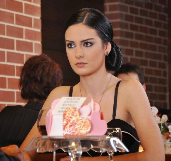 ozlem yilmaz (3).jpg