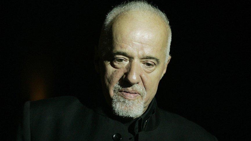 paulo coelho.jpg