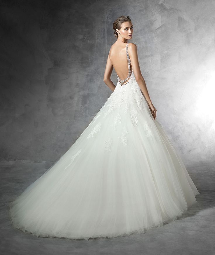 pronovias gelinlik (4).jpg
