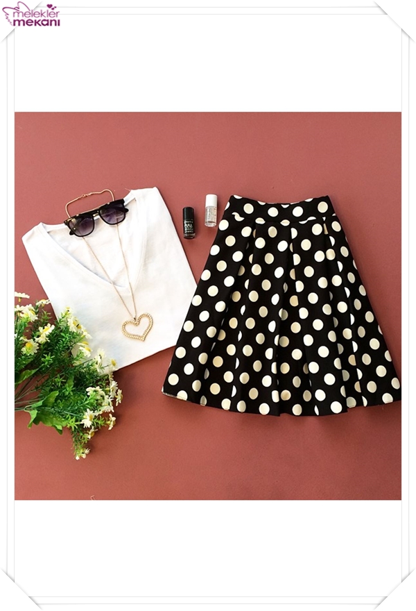 puantiyeli pileli etek kombini.jpg
