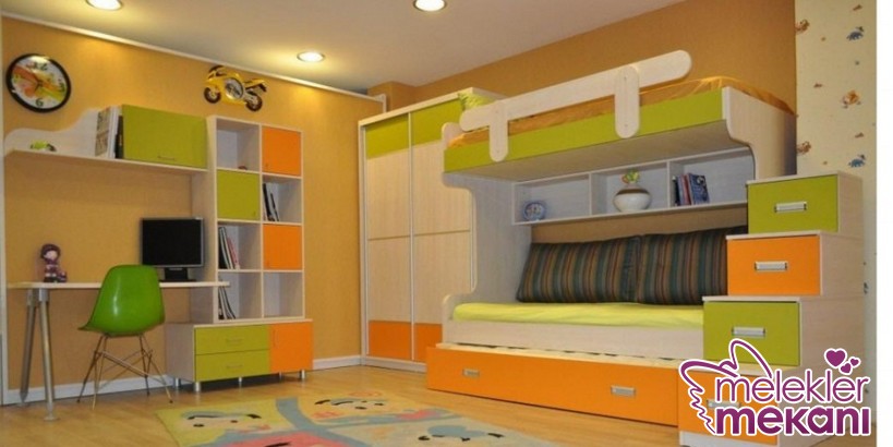 Renkli-dolaplı-yatak-tasarımları-2014-900x450.JPG