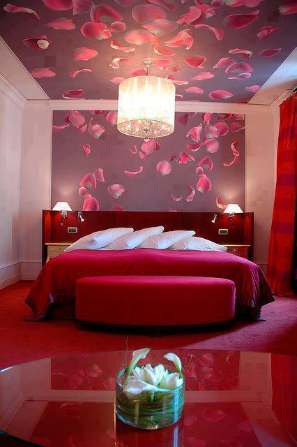romantik-yatak-odasi-dekorasyon-onerileri.jpg