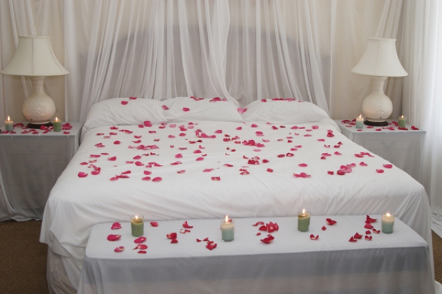 Romantik-Yatak-Odası-Dekorasyon-Örnekleri.jpg