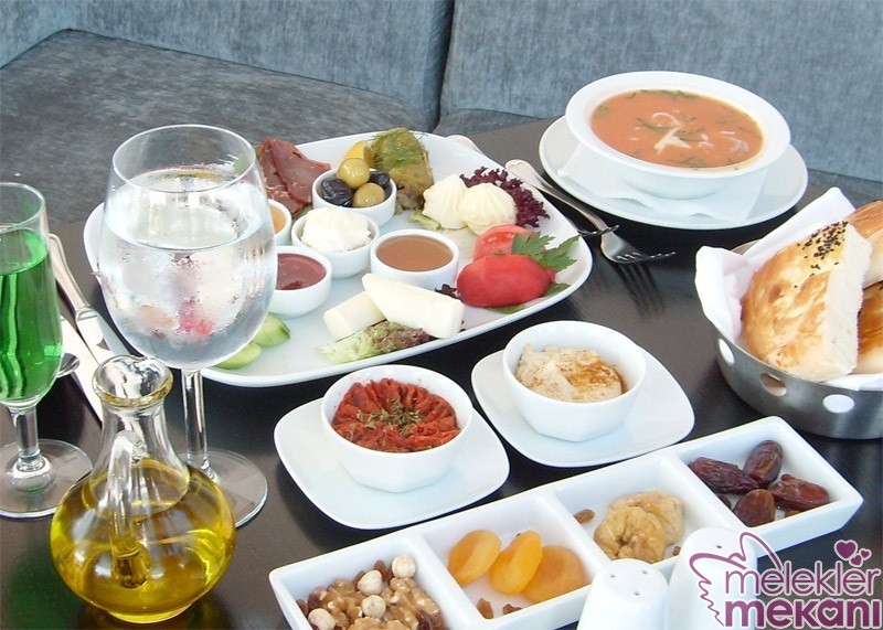 sahurda tok tutan yiyecekler.JPG